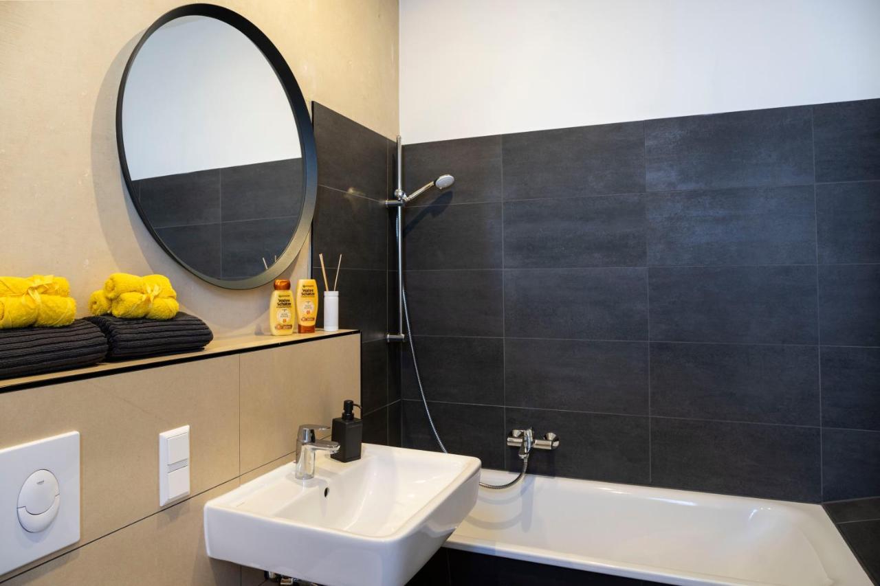 Shabby Chic Apartment +Freshly Furnished +Self Check-In Berlino Esterno foto
