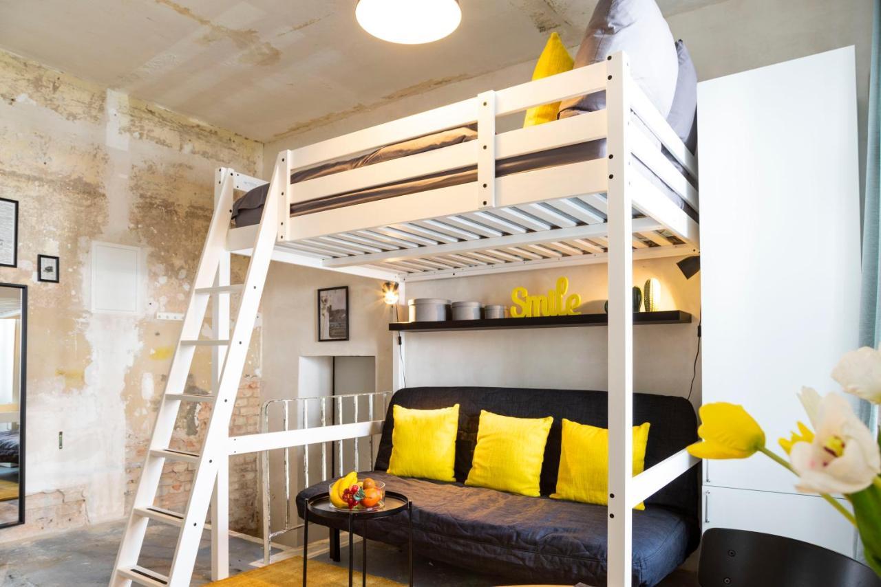 Shabby Chic Apartment +Freshly Furnished +Self Check-In Berlino Esterno foto